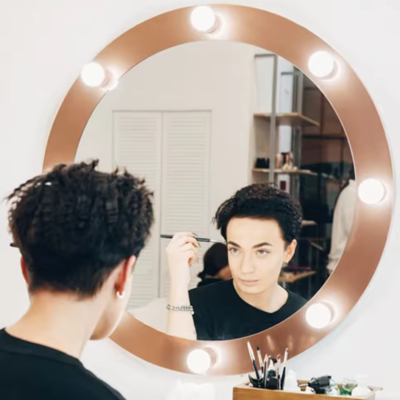 LED レディビューティーメイクアップライト USB 5V  - Dressing Table Vanity With Lighted Mirror のレビューと価格